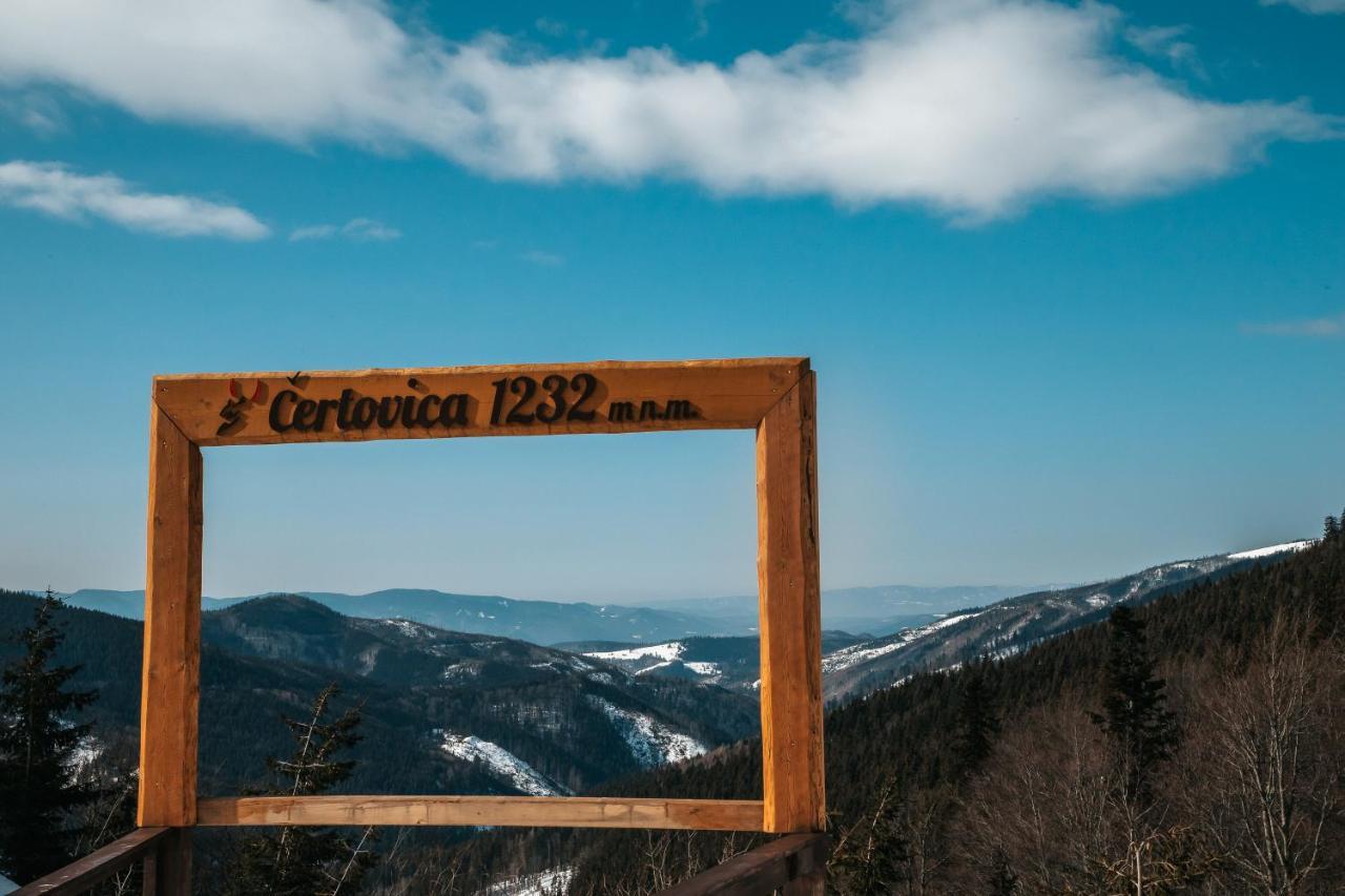 Apartman RODINNA POHODA Mýto pod Ďumbierom Exteriér fotografie